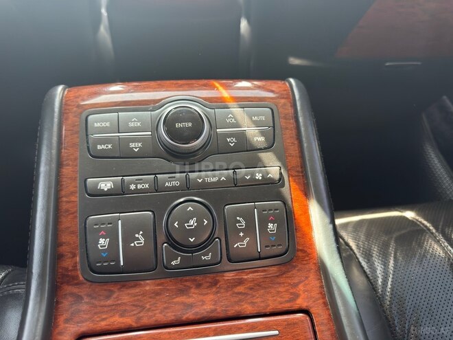 Hyundai Equus-11