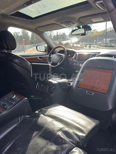 Hyundai Equus-15