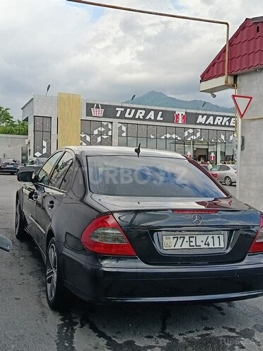Mercedes E 220-7