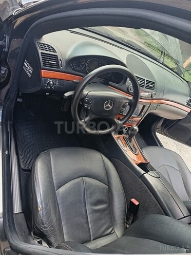 Mercedes E 220-9