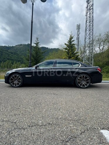 BMW 740-17