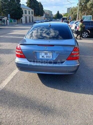 Mercedes E 320-6