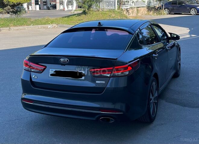Kia K5-10
