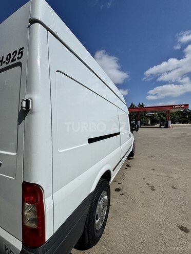 Ford Transit-6