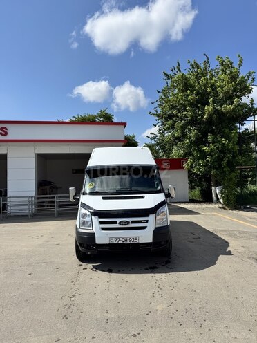 Ford Transit-1