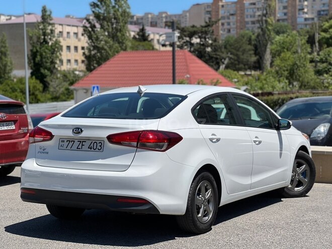 Kia Forte-13