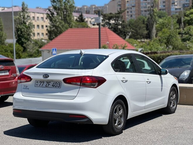 Kia Forte-11