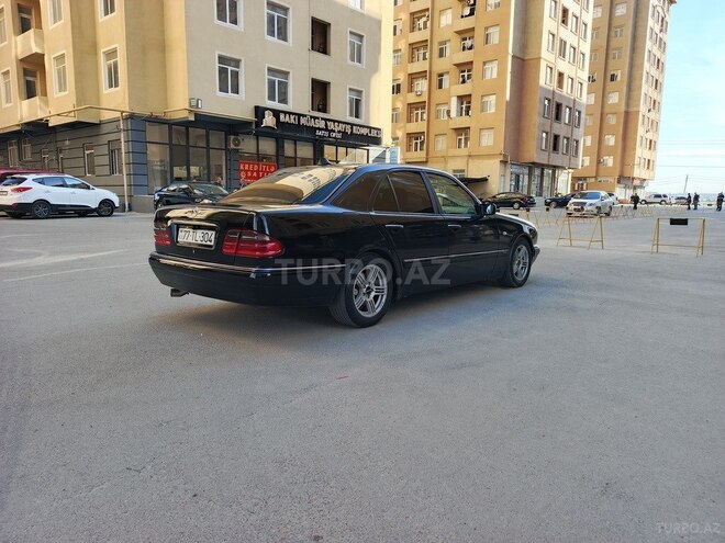 Mercedes E 280-5