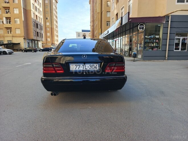 Mercedes E 280-2