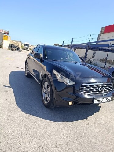 Infiniti FX35-2