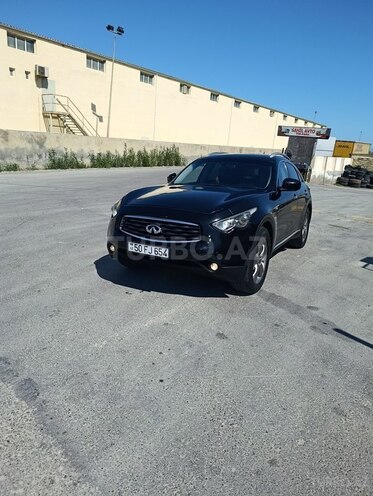 Infiniti FX35-1