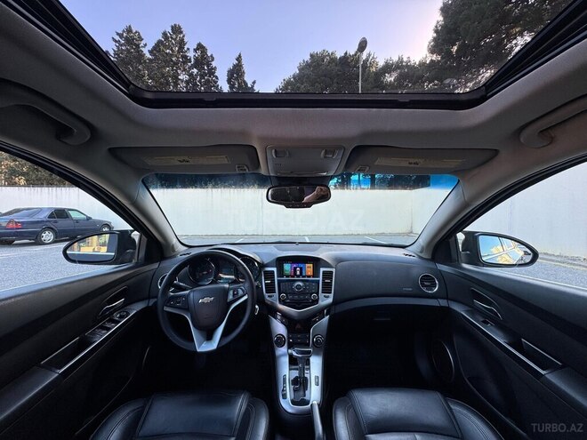 Chevrolet Cruze-10