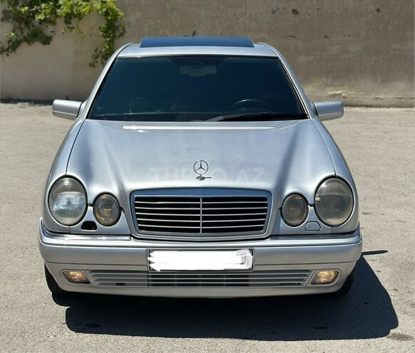 Mercedes E 320-10