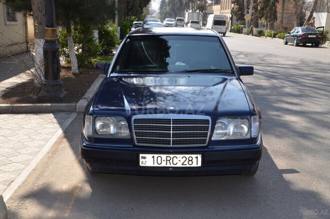 Mercedes 250 D-3