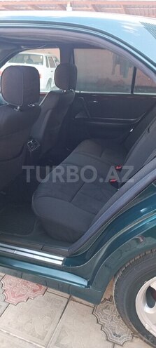 Mercedes E 230-9