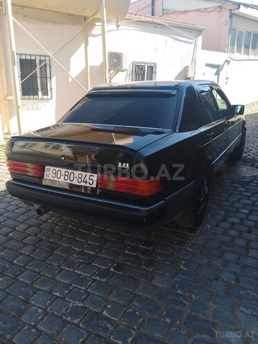 Mercedes 190-4