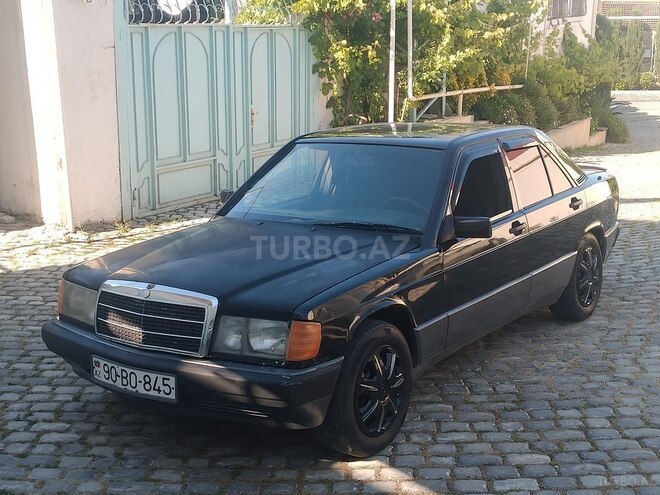 Mercedes 190-1