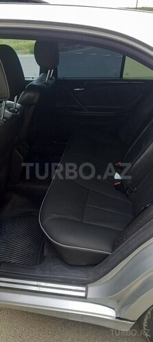 Mercedes E 320-7