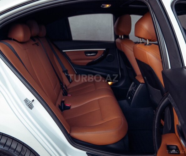 BMW 330-18