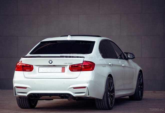 BMW 330-11