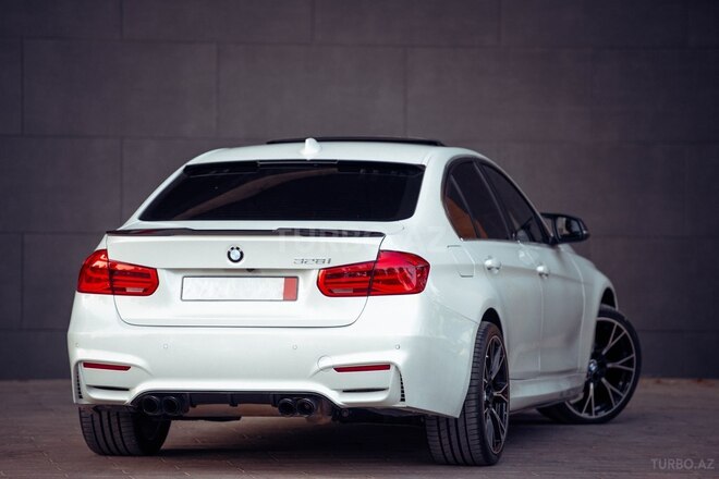 BMW 330-9