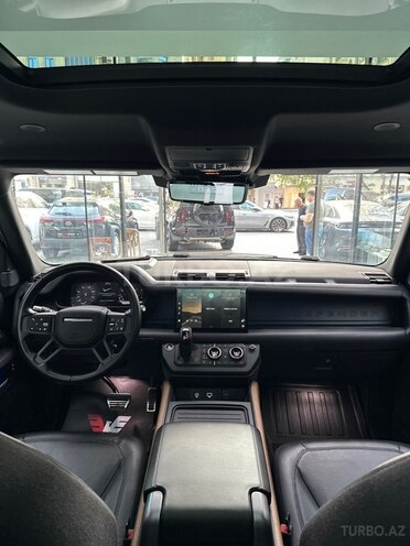 Land Rover Defender-11