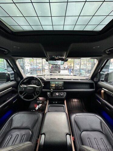 Land Rover Defender-12