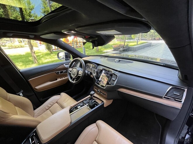 Volvo XC90-7