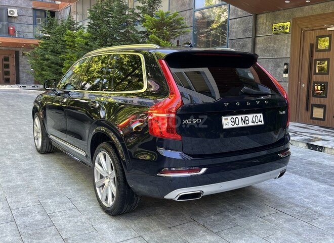 Volvo XC90-4