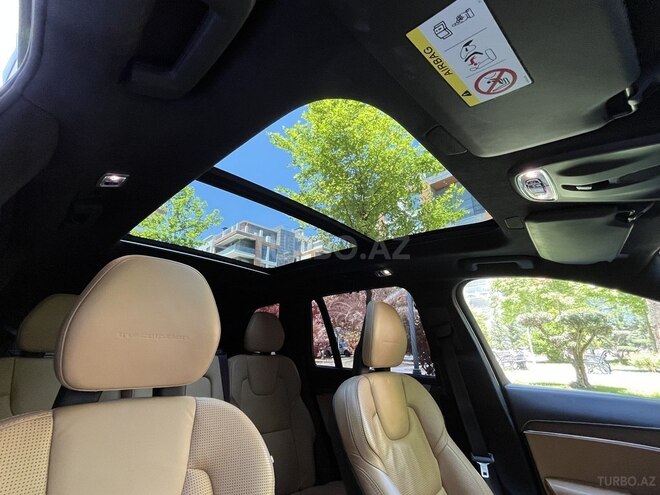 Volvo XC90-13