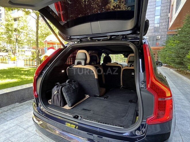 Volvo XC90-12
