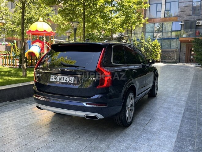 Volvo XC90-6