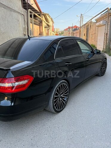 Mercedes E 250-5