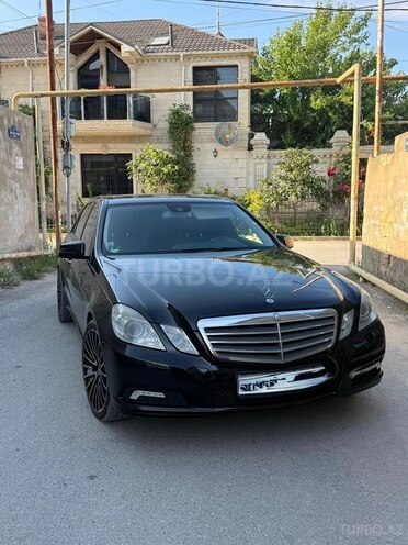 Mercedes E 250-3