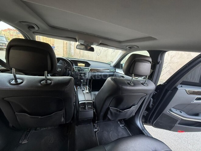 Mercedes E 250-8