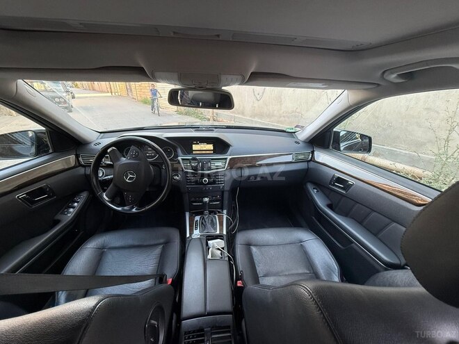 Mercedes E 250-9