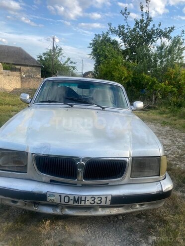 GAZ 3110 "Volga"-1