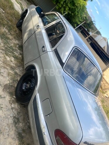 GAZ 3110 "Volga"-5