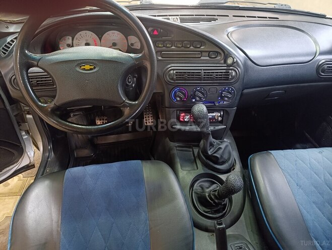 Chevrolet Niva-6