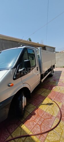 Ford Transit-2