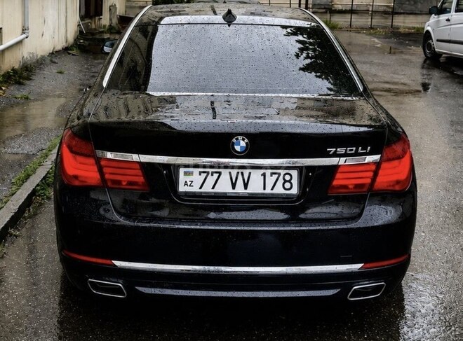 BMW 750-4