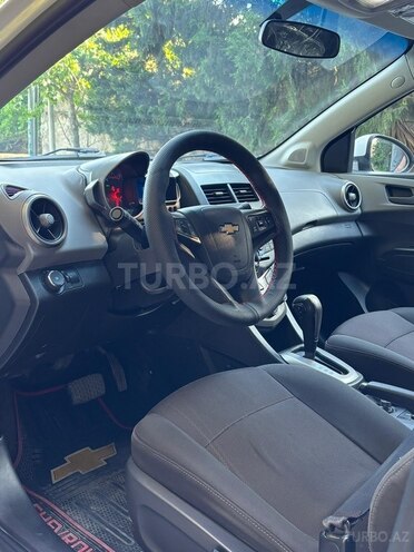 Chevrolet Aveo-19