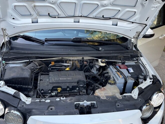 Chevrolet Aveo-18