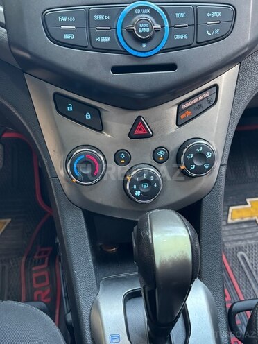 Chevrolet Aveo-16