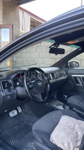Opel Vectra-4