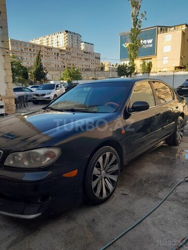 Nissan Maxima-5