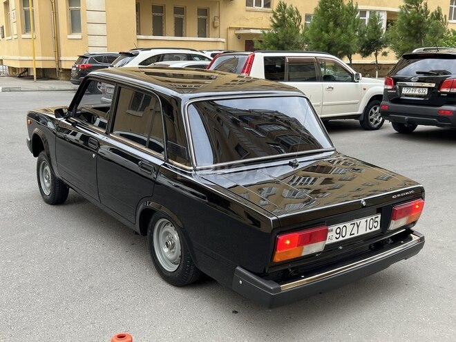 LADA (VAZ) 2107-5