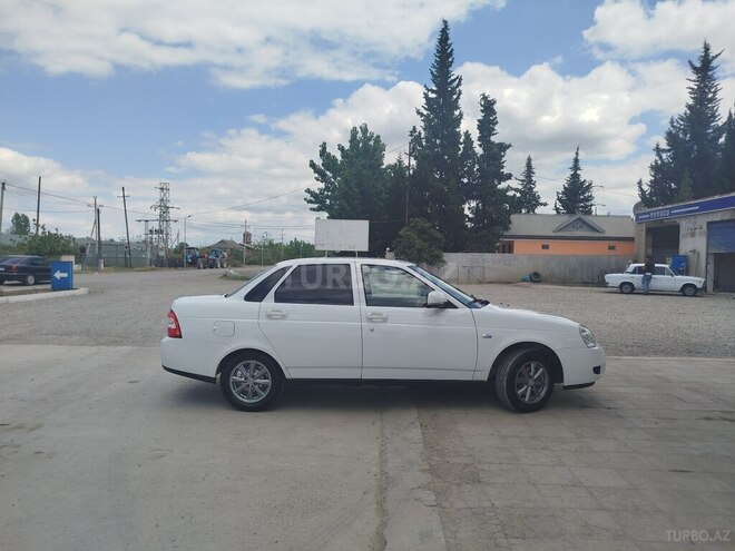 LADA (VAZ) Priora-13
