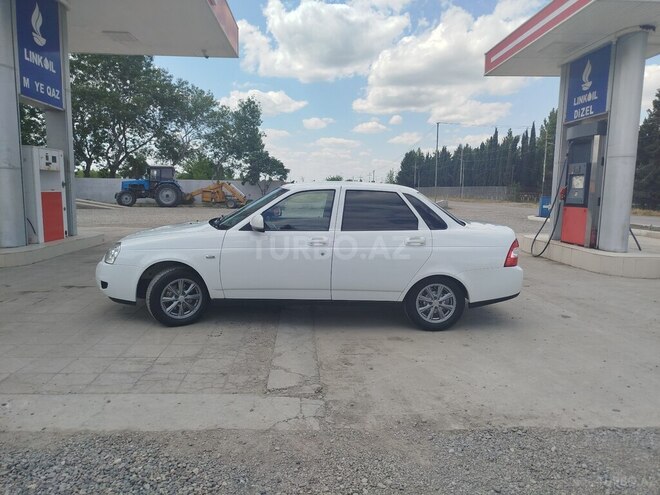 LADA (VAZ) Priora-12