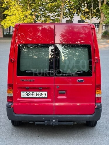Ford Transit-2